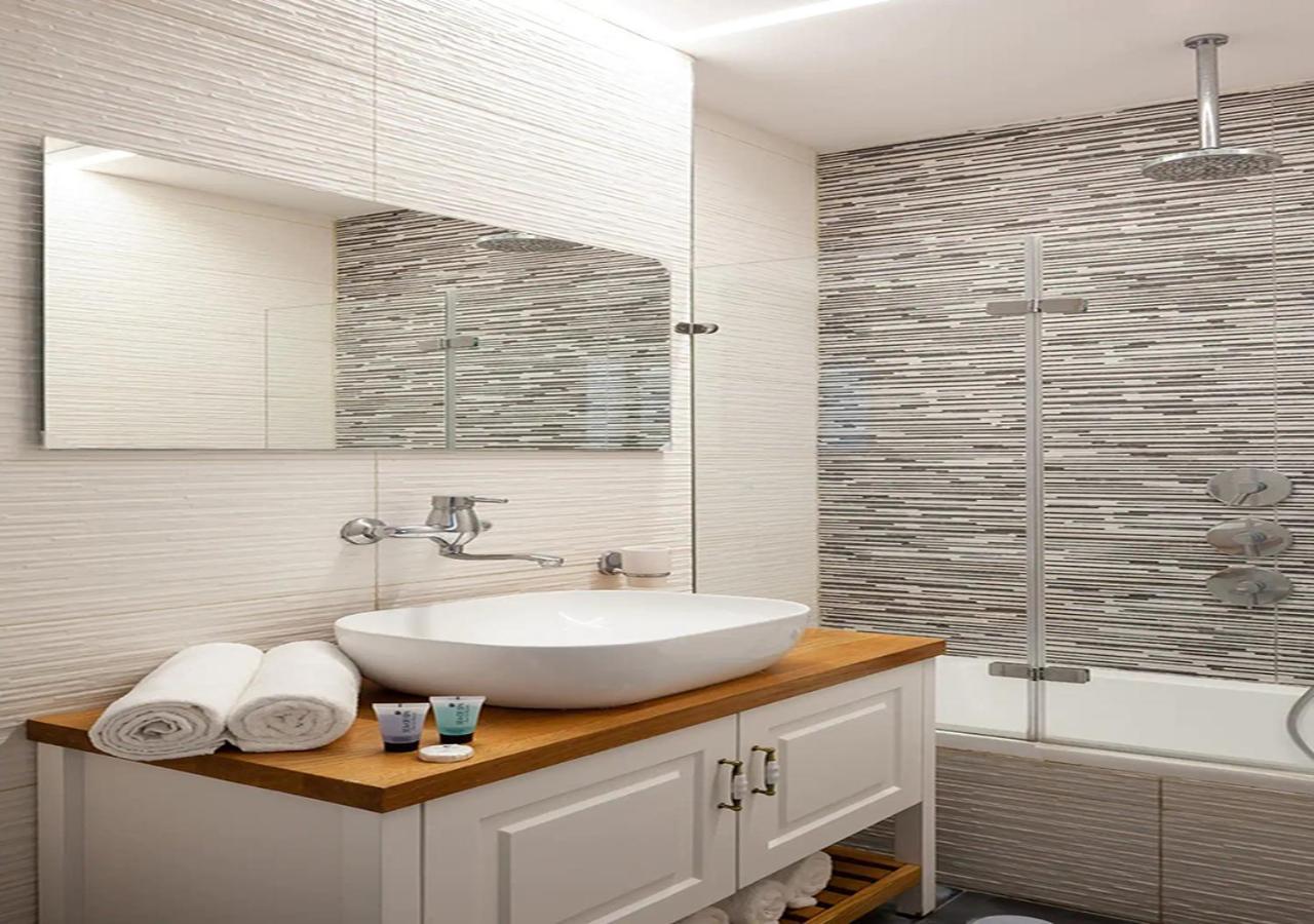 Апартаменты Oַ&O Group- Luxury Penthouse Jacuzzi Sea 36 Floor Бат-Ям Экстерьер фото