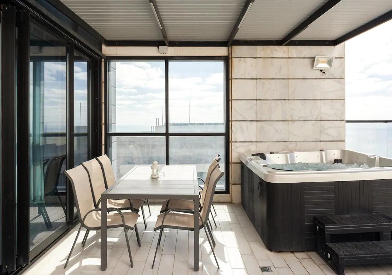 Апартаменты Oַ&O Group- Luxury Penthouse Jacuzzi Sea 36 Floor Бат-Ям Экстерьер фото