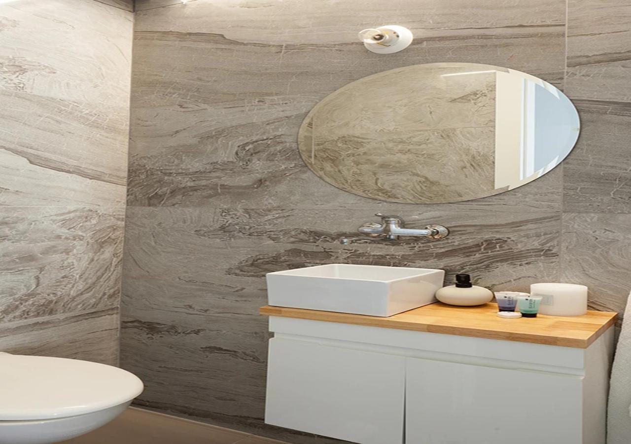 Апартаменты Oַ&O Group- Luxury Penthouse Jacuzzi Sea 36 Floor Бат-Ям Экстерьер фото